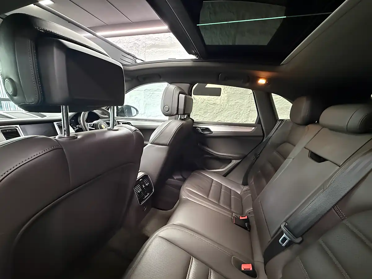 Used 2017 Porsche Macan S Black - Interior and Exterior details 16