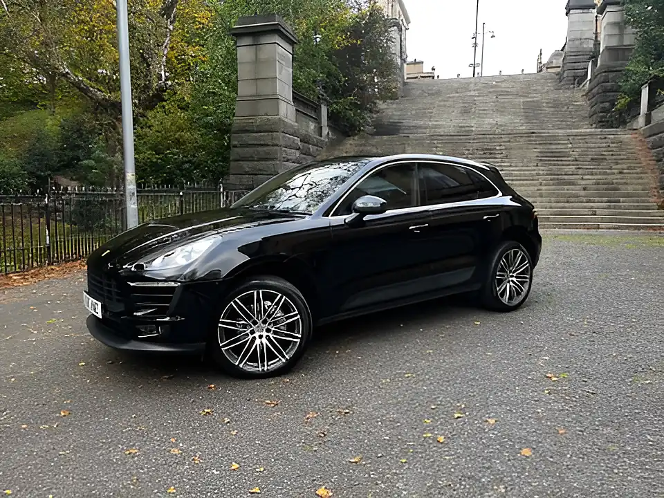 Used 2017 Porsche Macan S Black - Interior and Exterior details 20