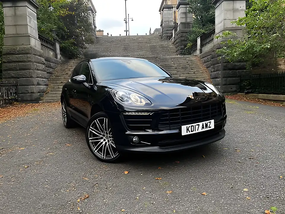 Used 2017 Porsche Macan S Black - Interior and Exterior details 5