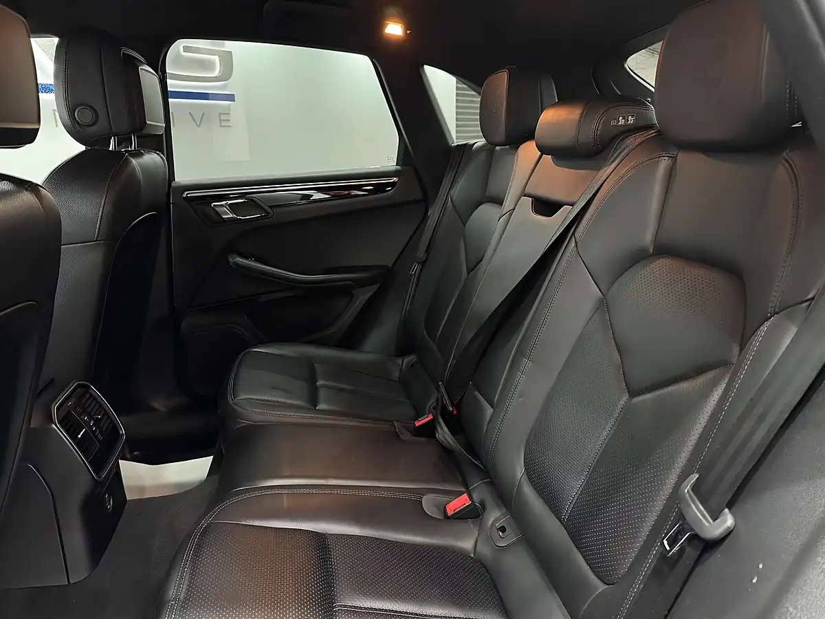 Used 2017 Porsche Macan S Black - Interior and Exterior details 18