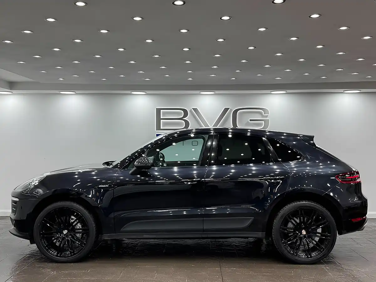 Used 2017 Porsche Macan S Black - Interior and Exterior details 6