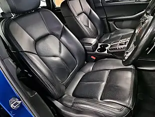 Used 2017 Porsche Macan S Blue - Interior and Exterior details 17