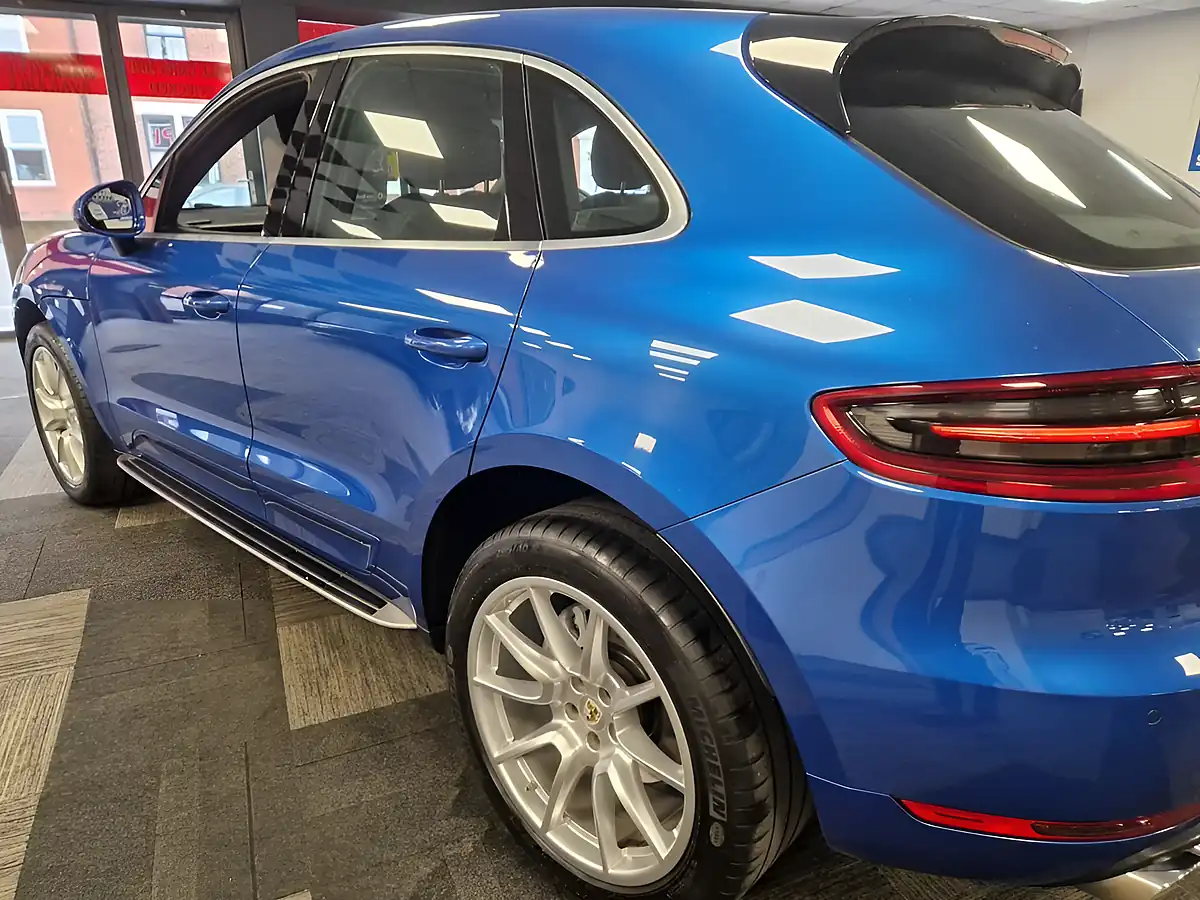 Used 2017 Porsche Macan S Blue - Interior and Exterior details 8