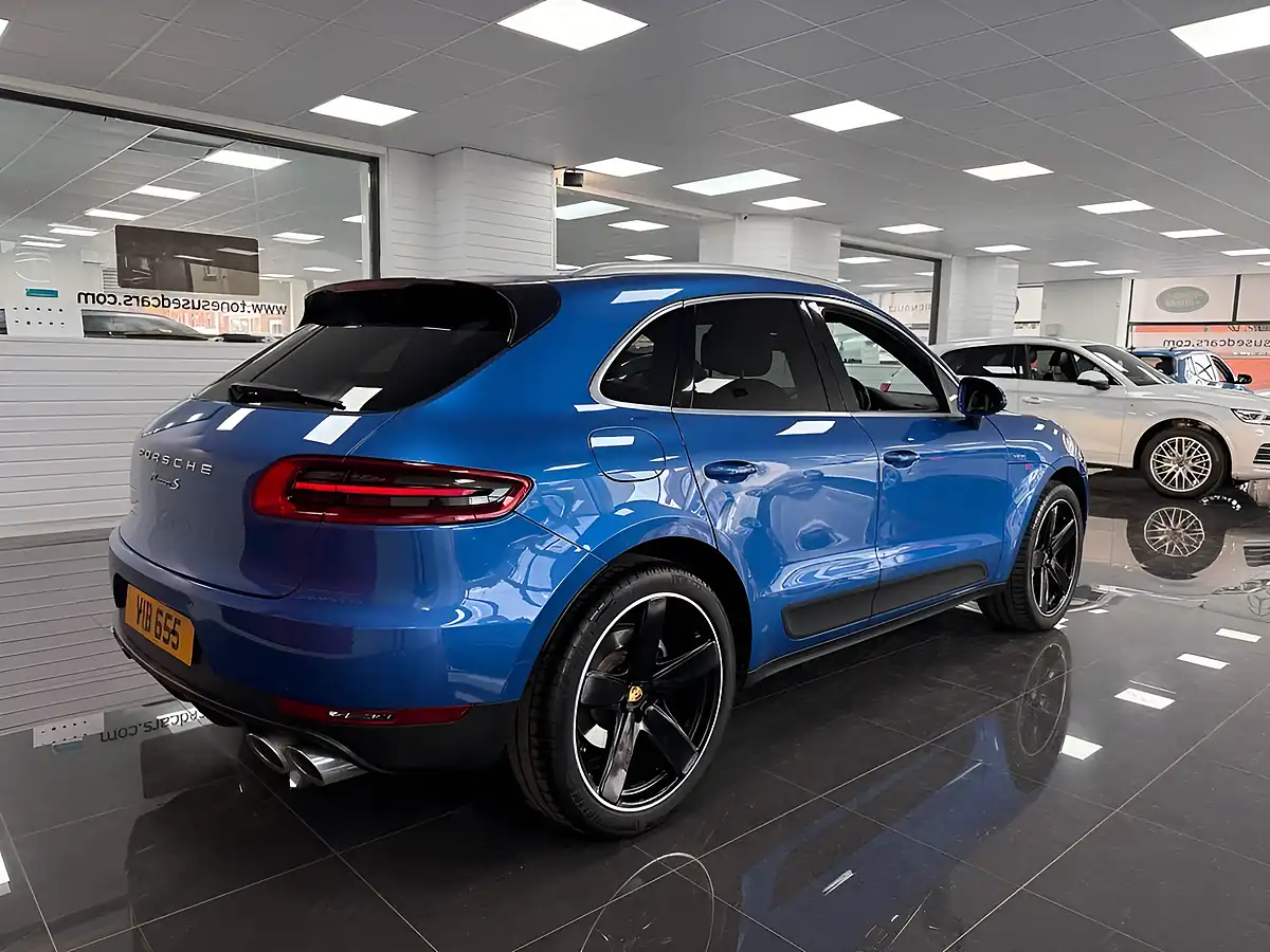 Used 2017 Porsche Macan S Blue - Interior and Exterior details 2