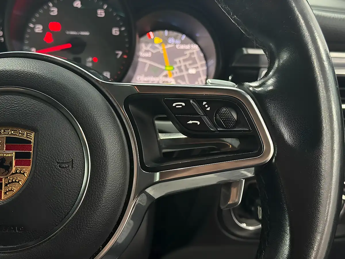 Used 2017 Porsche Macan S Blue - Interior and Exterior details 14