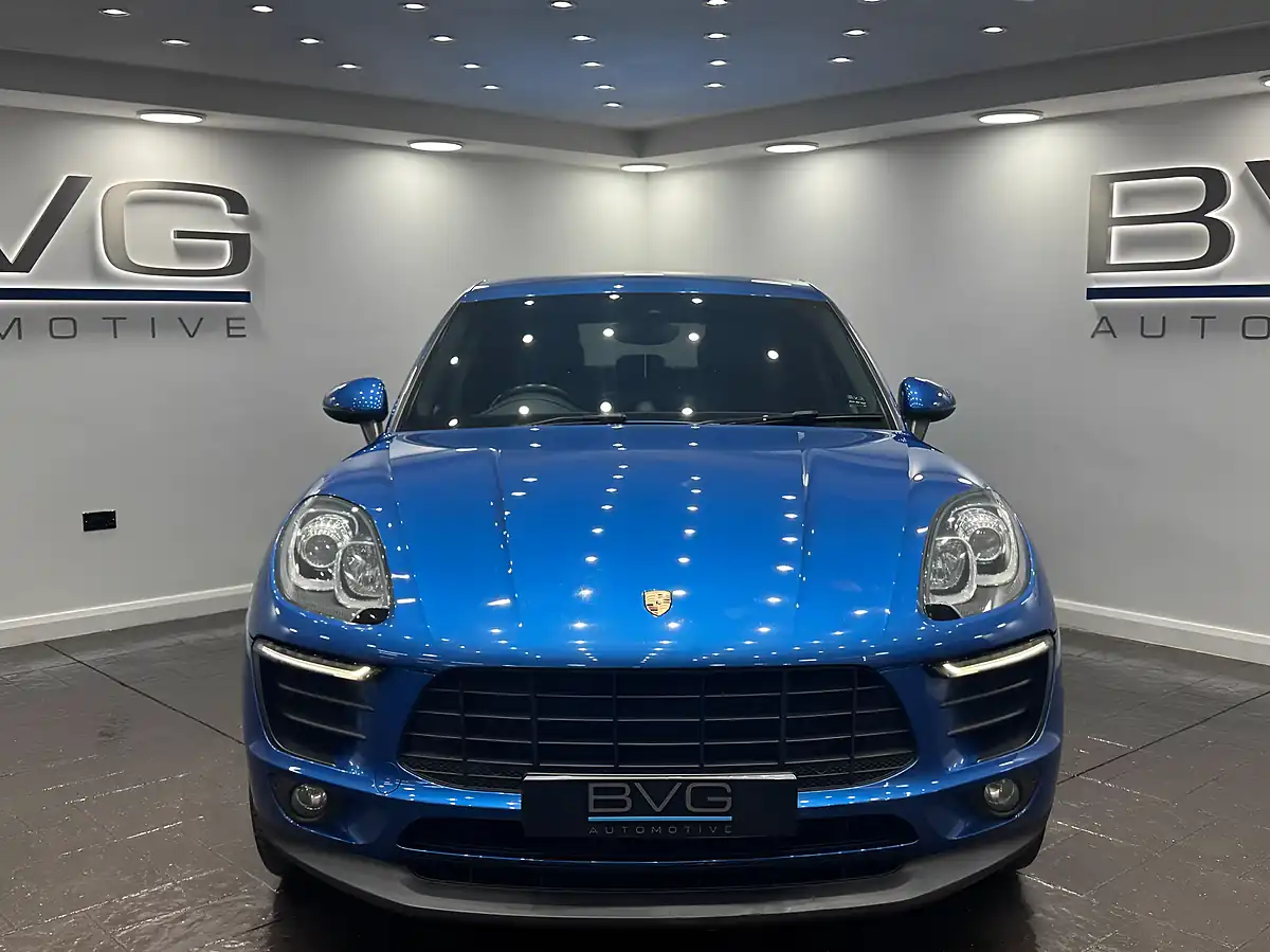 Used 2017 Porsche Macan S Blue - Interior and Exterior details 4