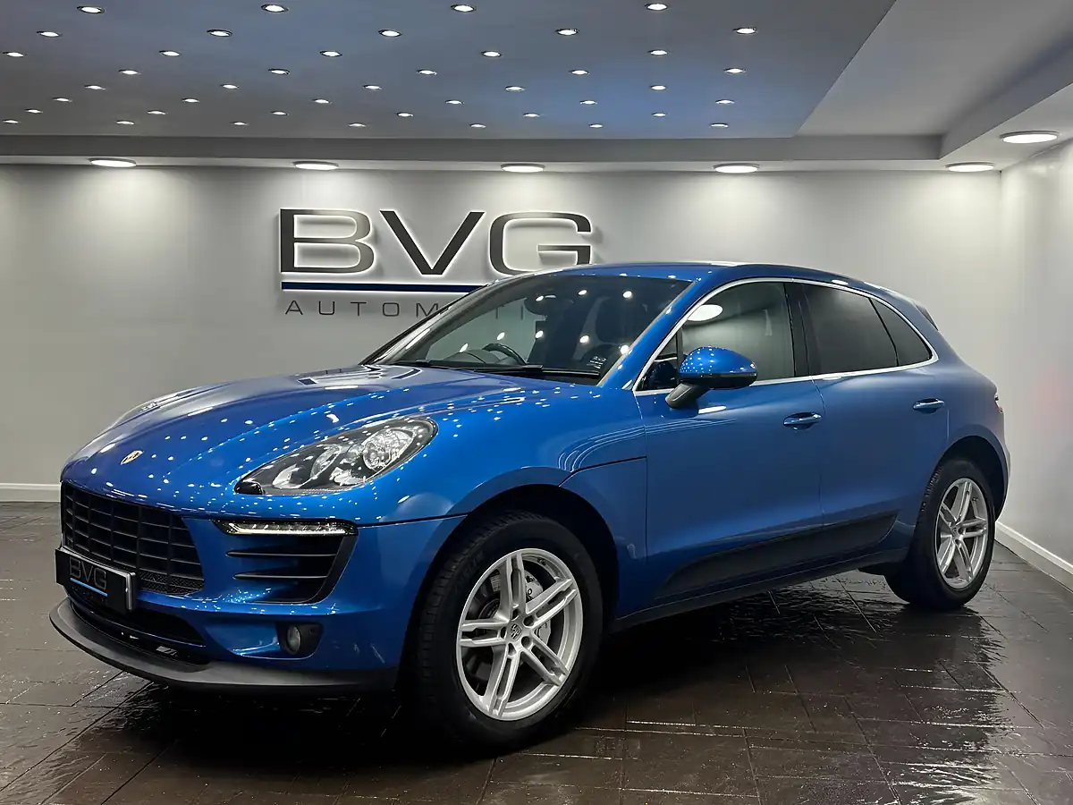 Used 2017 Porsche Macan S Blue - Interior and Exterior details 5
