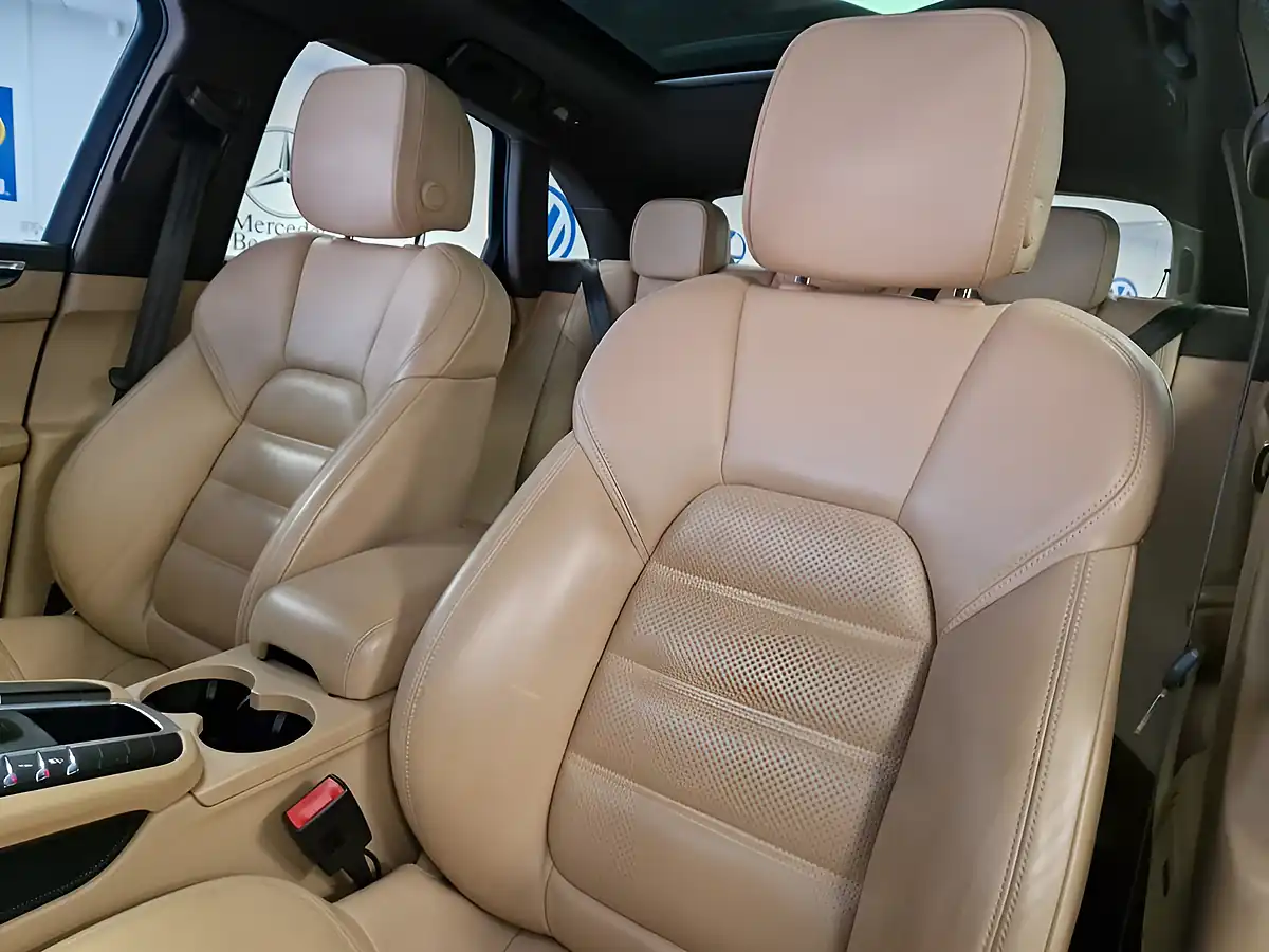 Used 2017 Porsche Macan S Brown - Interior and Exterior details 14