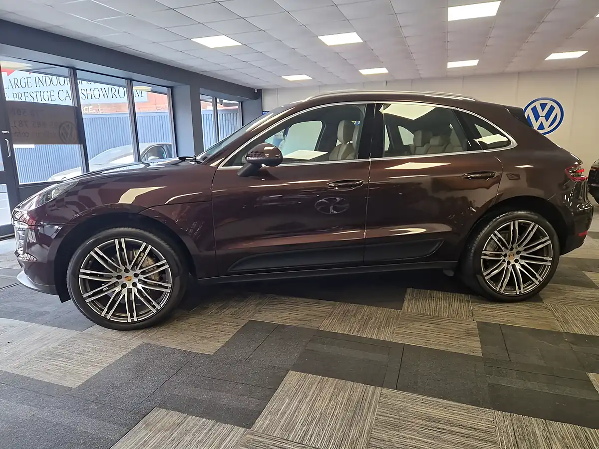 Used 2017 Porsche Macan S Brown - Interior and Exterior details 5