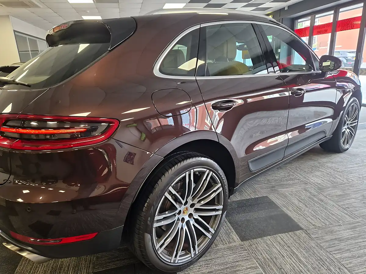 Used 2017 Porsche Macan S Brown - Interior and Exterior details 7