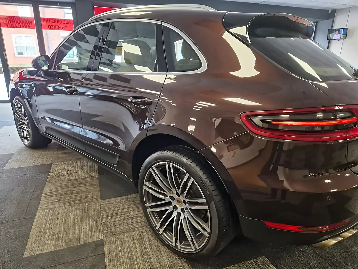 Used 2017 Porsche Macan S Brown - Interior and Exterior details 8