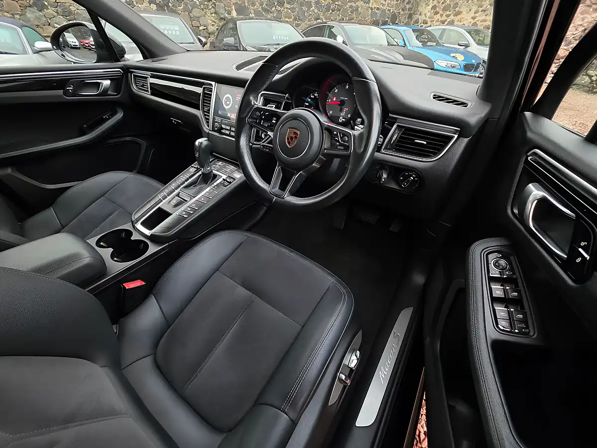 Used 2017 Porsche Macan S Jet Black Metallic - Interior and Exterior details 8