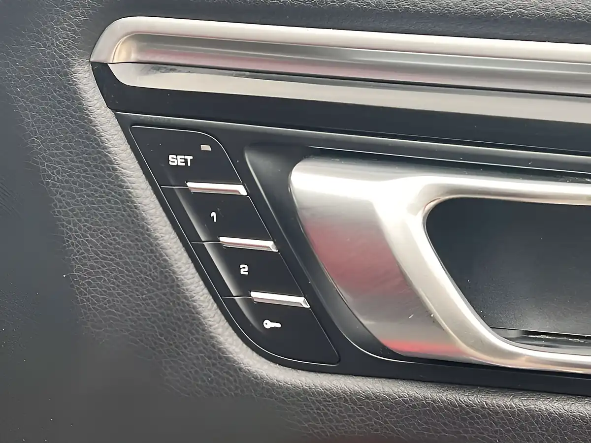 Used 2017 Porsche Macan S Volcano Grey - Interior and Exterior details 20