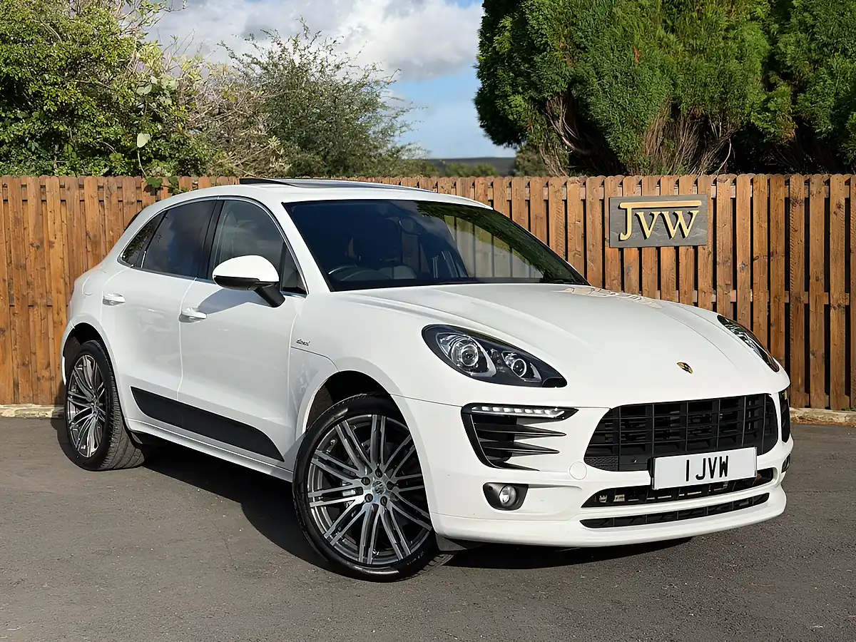 Used 2017 Porsche Macan S White - Interior and Exterior details 18