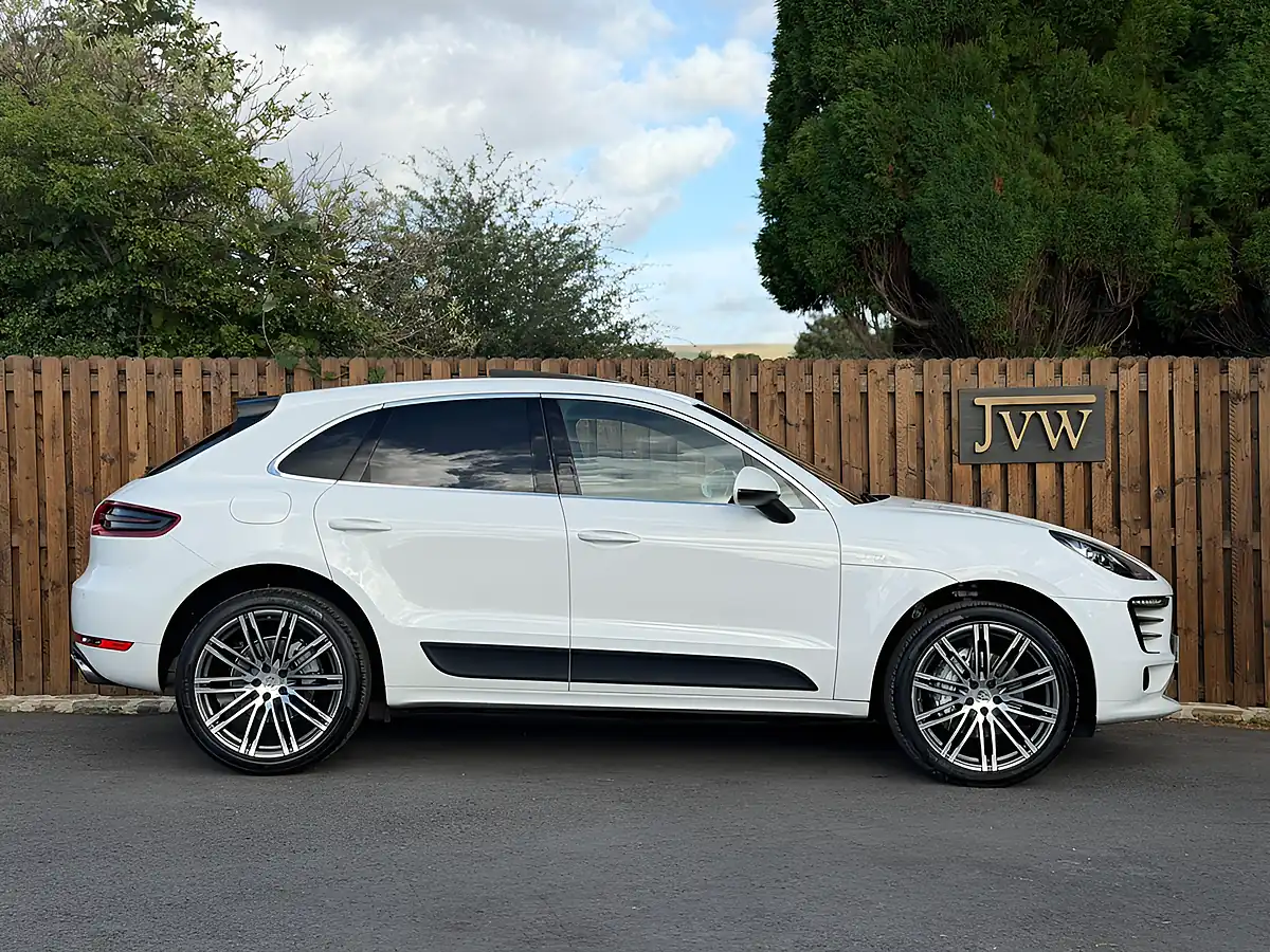 Used 2017 Porsche Macan S White - Interior and Exterior details 2
