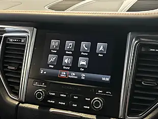 Used 2017 Porsche Macan White - Interior and Exterior details 18