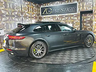 Used 2017 Porsche Panamera 4 Sport Turismo Grey - Interior and Exterior details 12