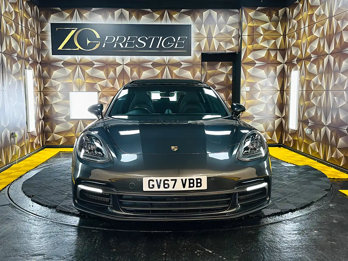 Used 2017 Porsche Panamera 4 Sport Turismo Grey - Interior and Exterior details 2