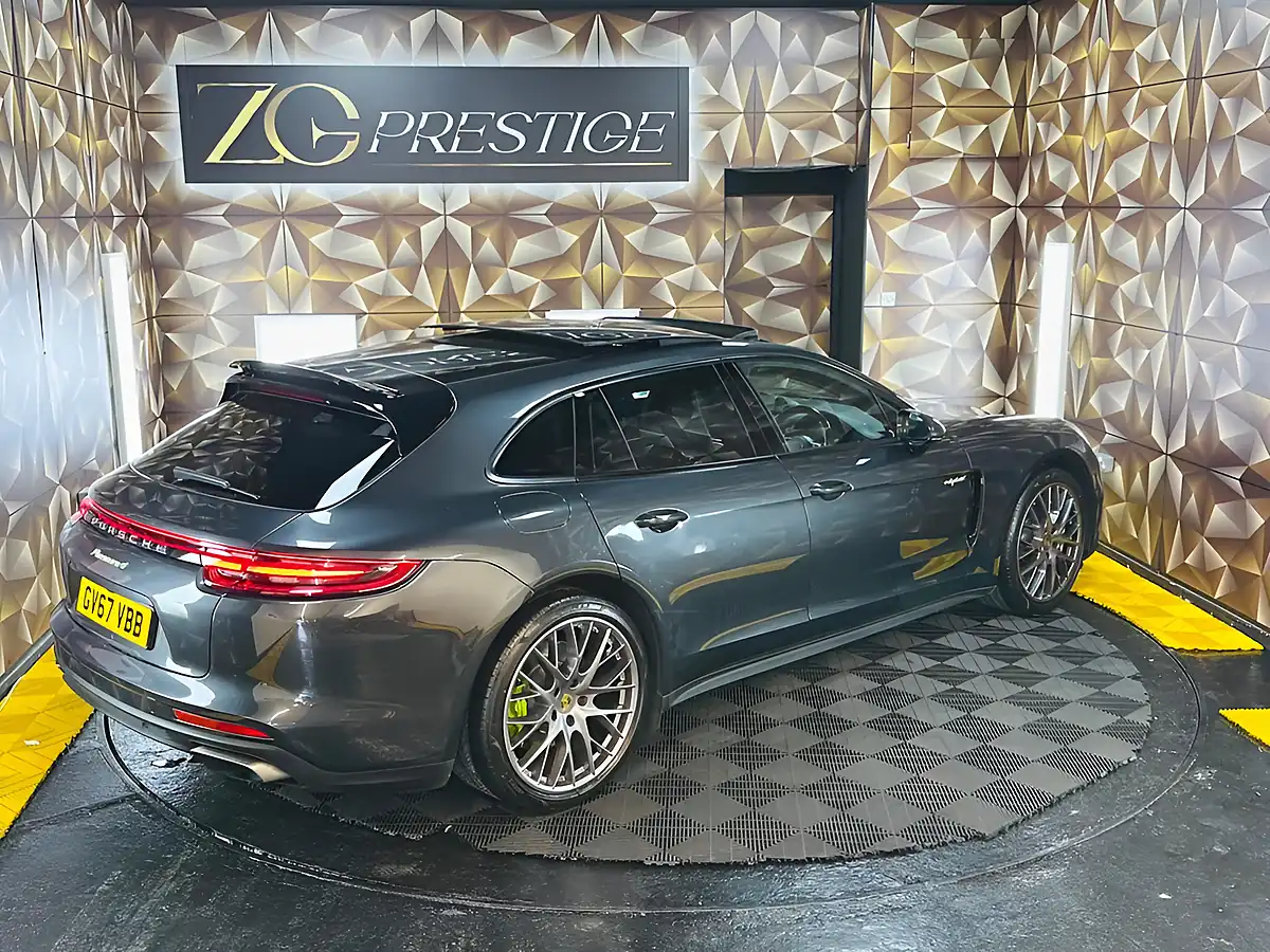 Used 2017 Porsche Panamera 4 Sport Turismo Grey - Interior and Exterior details 6
