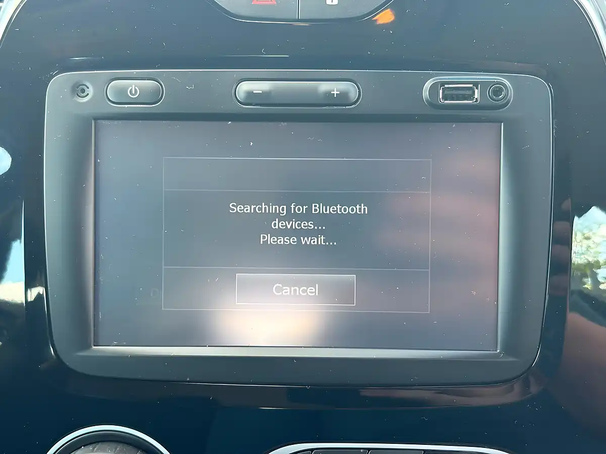 Used 2017 Renault Captur Dynamique Nav Blue - Interior and Exterior details 11