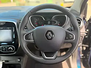 Used 2017 Renault Captur Dynamique Nav Blue - Interior and Exterior details 18