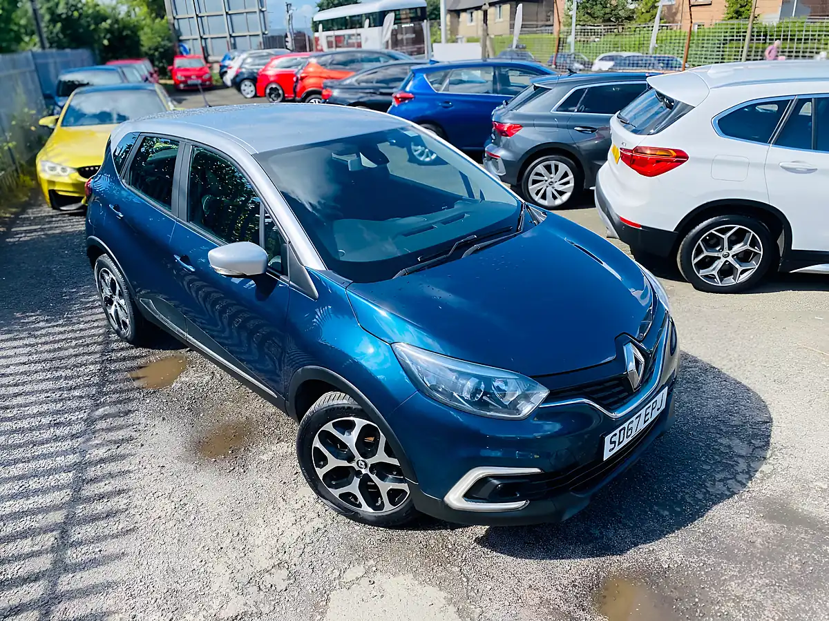 Used 2017 Renault Captur Dynamique Nav Blue - Interior and Exterior details 20