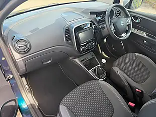 Used 2017 Renault Captur Dynamique Nav Blue - Interior and Exterior details 5