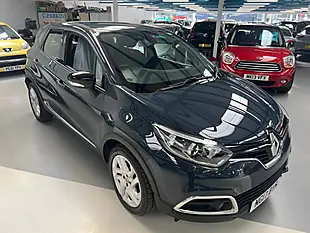 Used 2017 Renault Captur Dynamique Nav Blue - Interior and Exterior details 2
