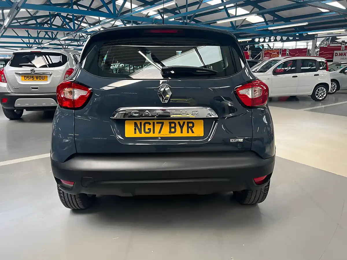 Used 2017 Renault Captur Dynamique Nav Blue - Interior and Exterior details 7