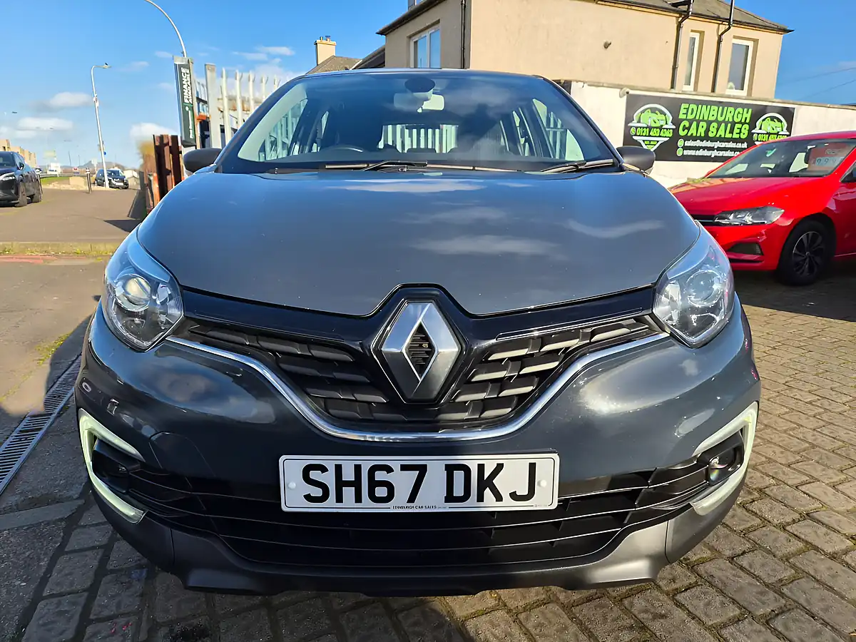 Used 2017 Renault Captur Dynamique Nav Boston Blue - Interior and Exterior details 2