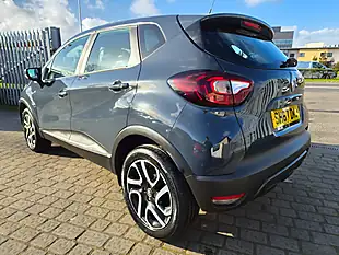 Used 2017 Renault Captur Dynamique Nav Boston Blue - Interior and Exterior details 4