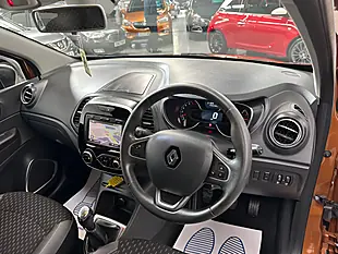 Used 2017 Renault Captur Dynamique Nav Desert Orange - Interior and Exterior details 10