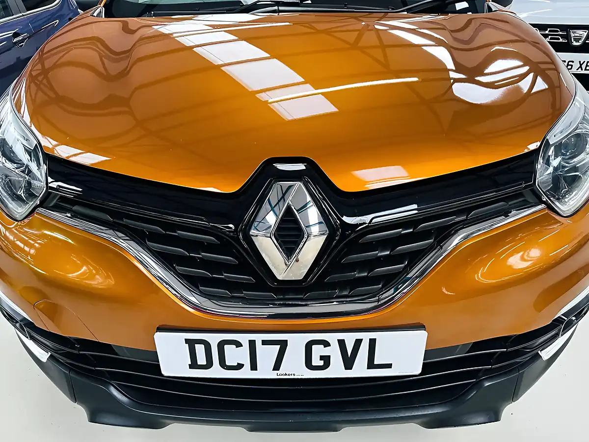 Used 2017 Renault Captur Dynamique Nav Desert Orange - Interior and Exterior details 18