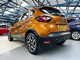 Used 2017 Renault Captur Dynamique Nav Desert Orange - Interior and Exterior details 8