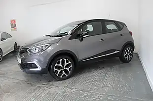 Used 2017 Renault Captur Dynamique Nav Grey - Interior and Exterior details 5