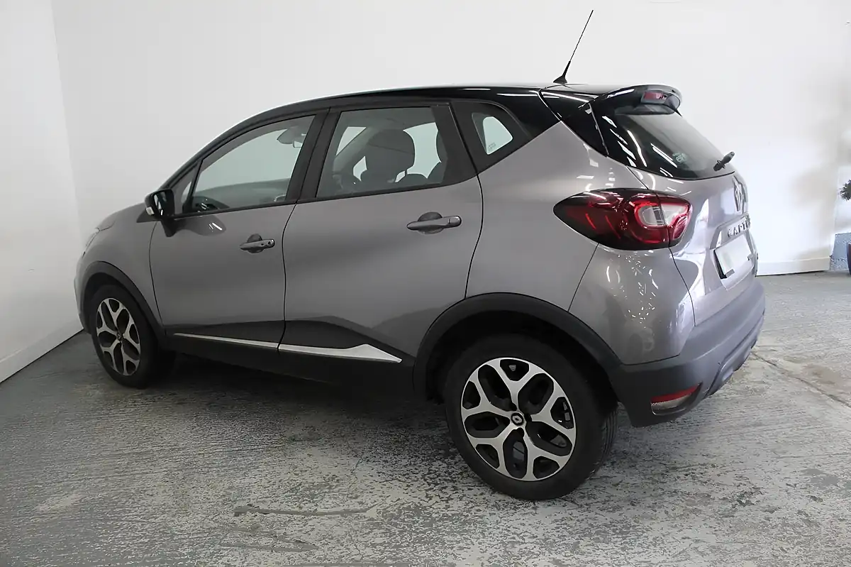Used 2017 Renault Captur Dynamique Nav Grey - Interior and Exterior details 8