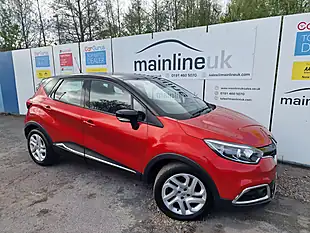 Used 2017 Renault Captur Dynamique Nav Red - Interior and Exterior details 5
