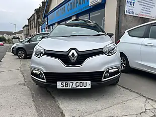 Used 2017 Renault Captur Dynamique Nav Silver - Interior and Exterior details 17