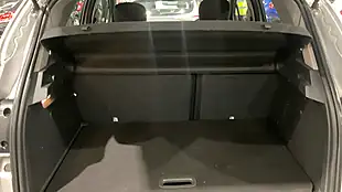 Used 2017 Renault Captur Dynamique Nav Silver - Interior and Exterior details 7