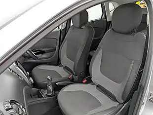 Used 2017 Renault Captur Dynamique Nav Silver - Interior and Exterior details 13
