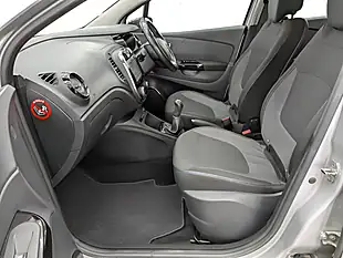 Used 2017 Renault Captur Dynamique Nav Silver - Interior and Exterior details 14