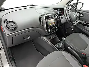 Used 2017 Renault Captur Dynamique Nav Silver - Interior and Exterior details 15