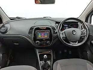 Used 2017 Renault Captur Dynamique Nav Silver - Interior and Exterior details 16