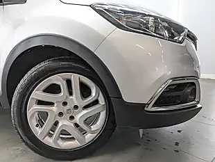 Used 2017 Renault Captur Dynamique Nav Silver - Interior and Exterior details 2