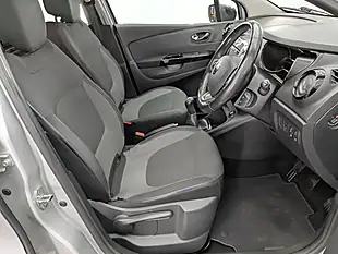 Used 2017 Renault Captur Dynamique Nav Silver - Interior and Exterior details 20