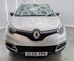 Used 2017 Renault Captur Dynamique Nav Silver - Interior and Exterior details 4