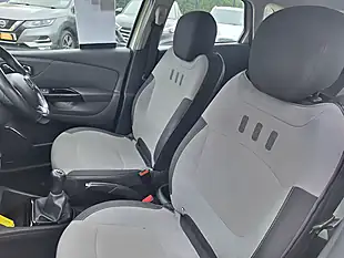 Used 2017 Renault Captur Dynamique Nav White - Interior and Exterior details 15
