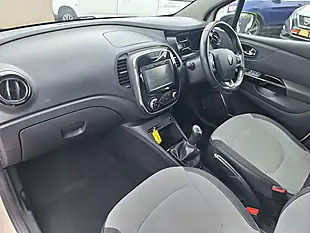 Used 2017 Renault Captur Dynamique Nav White - Interior and Exterior details 2