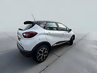 Used 2017 Renault Captur Dynamique Nav White - Interior and Exterior details 5