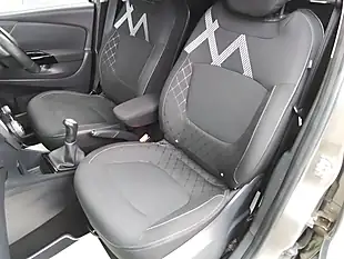 Used 2017 Renault Captur Dynamique S Medianav Beige - Interior and Exterior details 16